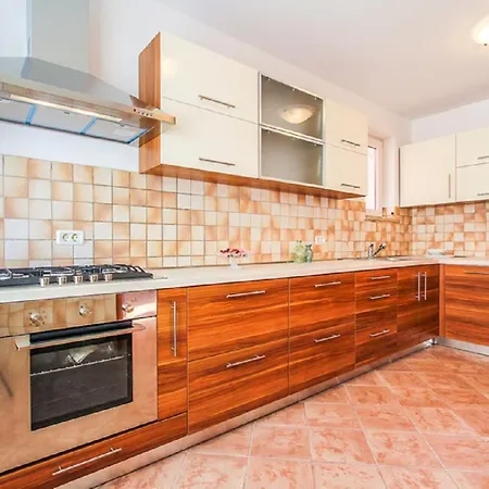 Casa Sandra * Stinjan